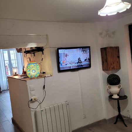 Le Rocher Appartement Cotignac Esterno foto