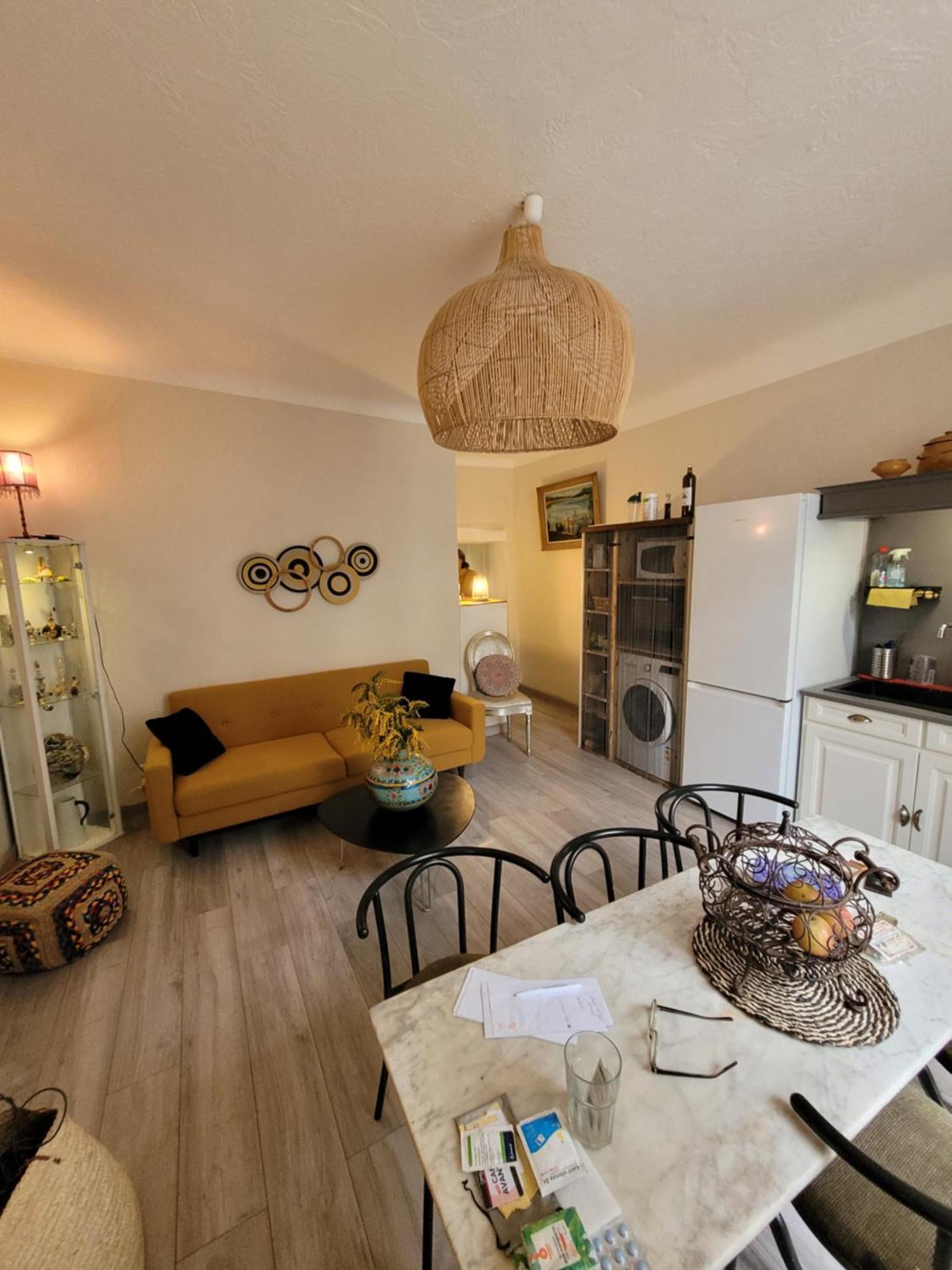 Le Rocher Appartement Cotignac Esterno foto